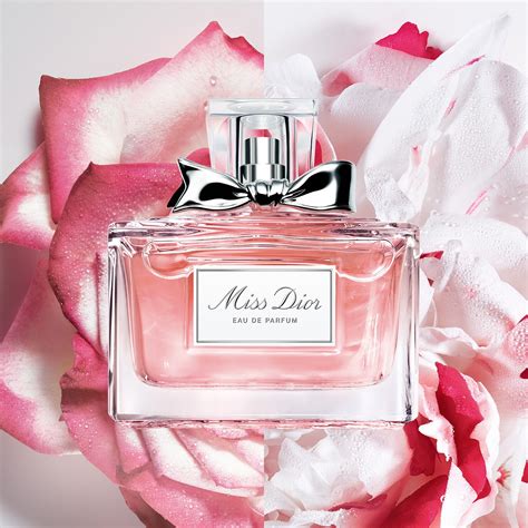 what makes miss dior eau de parfum so great|best Miss Dior fragrance.